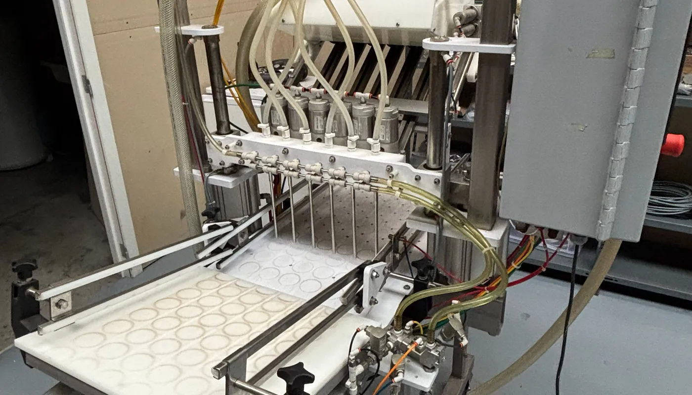 A Meheen bottling machine, whole, from the operator's side